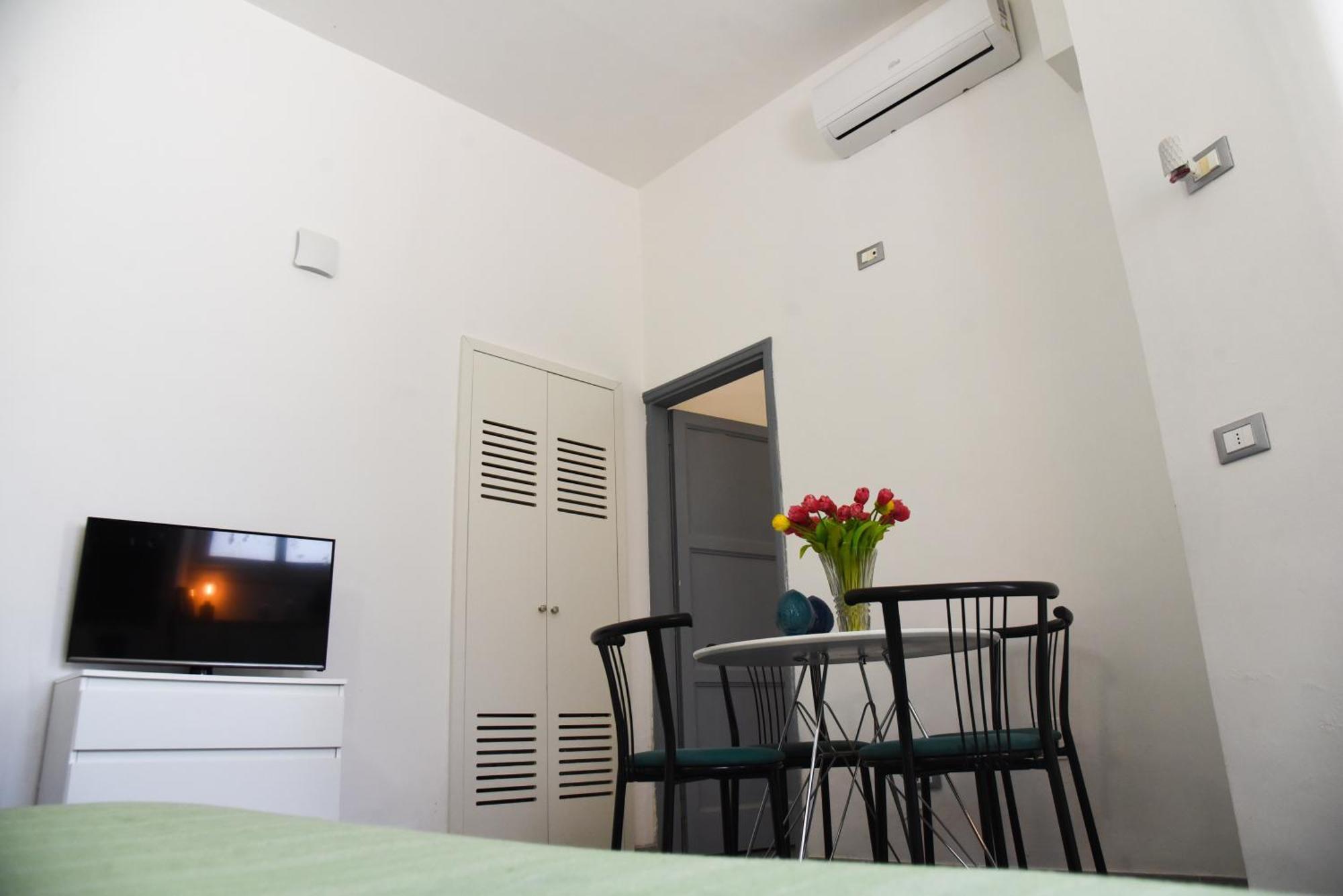 Viabalduini2 Lägenhet Lecce Exteriör bild